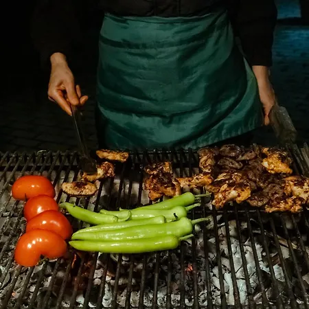 Alex Village Life מלון