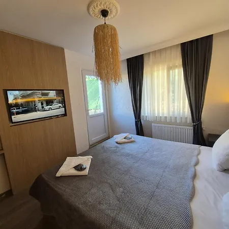 Hotel Alex Village Life *