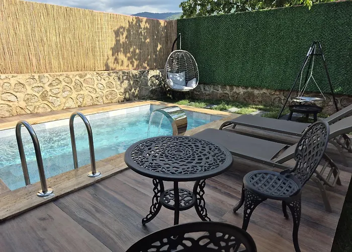 Hotel Alex Village Life