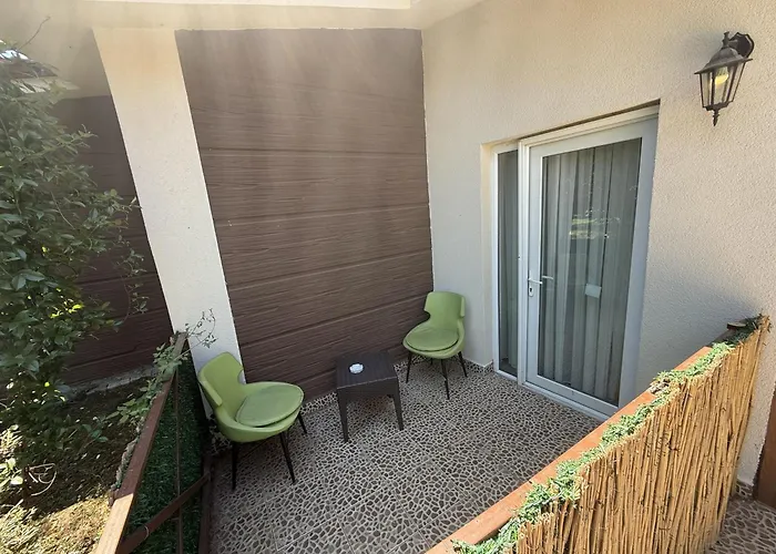 Hotel Alex Village Life *