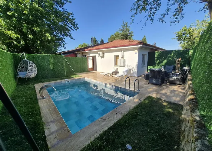 Alex Village Life Hotel *